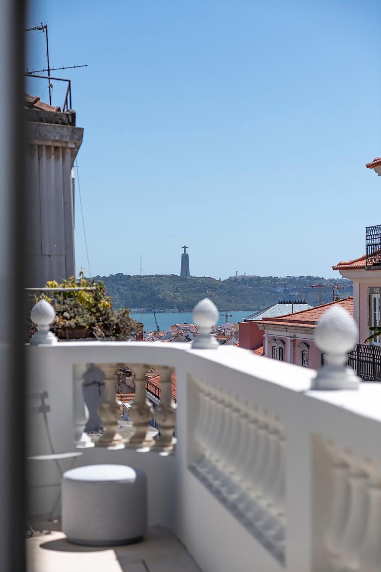 Montecarmo12 - Design Boutique Hotel ลิสบอน ภายนอก รูปภาพ